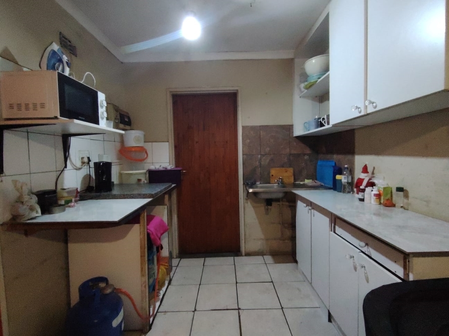 2 Bedroom Property for Sale in Devon Park Western Cape